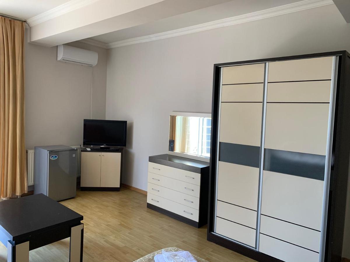Prestige Hotel Batumi Luaran gambar
