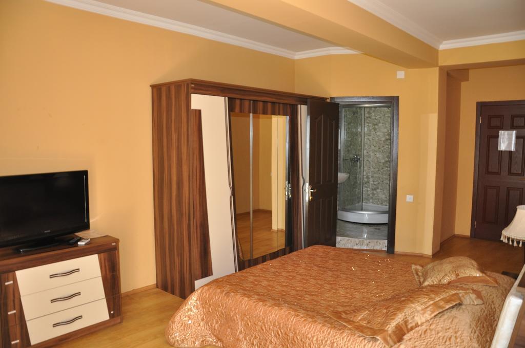 Prestige Hotel Batumi Bilik gambar