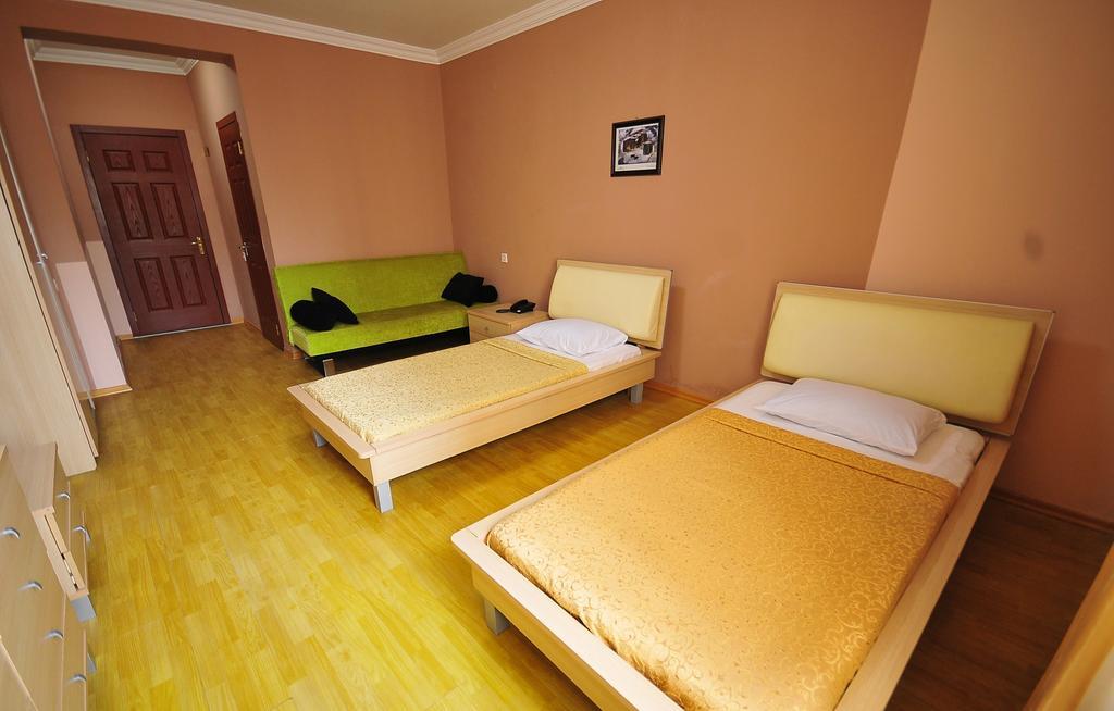 Prestige Hotel Batumi Luaran gambar