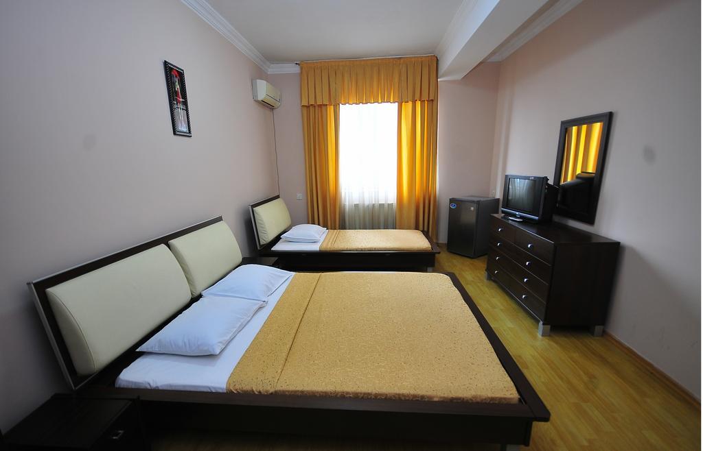 Prestige Hotel Batumi Luaran gambar