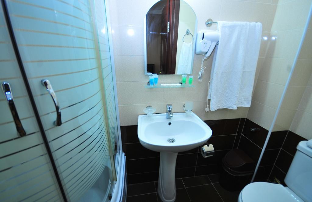 Prestige Hotel Batumi Luaran gambar