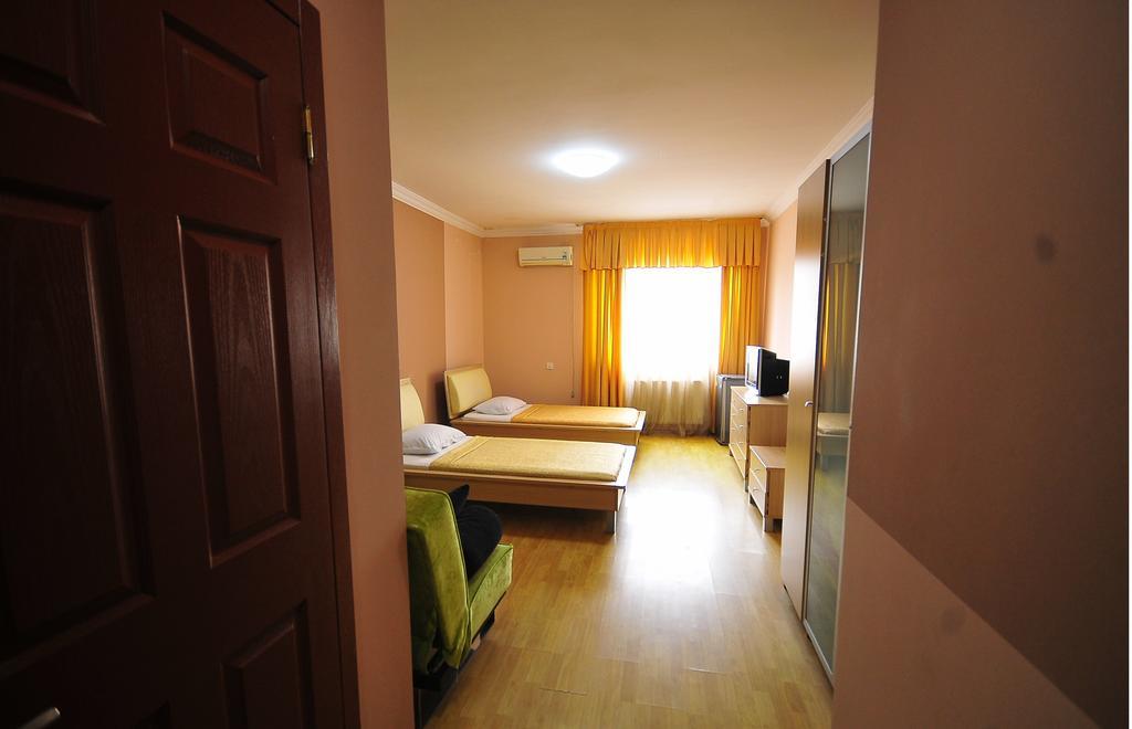 Prestige Hotel Batumi Luaran gambar